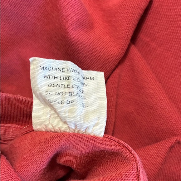 GAP Men's Short Sleeve Red Tee- Size Small - Picture 5 of 5